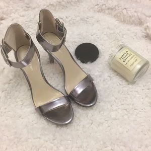 CLAVIN KLEIN SILVER HEELS